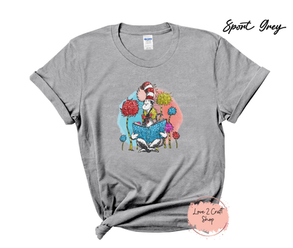 Dr Seuss reading - Cat in the Hat T-Shirt